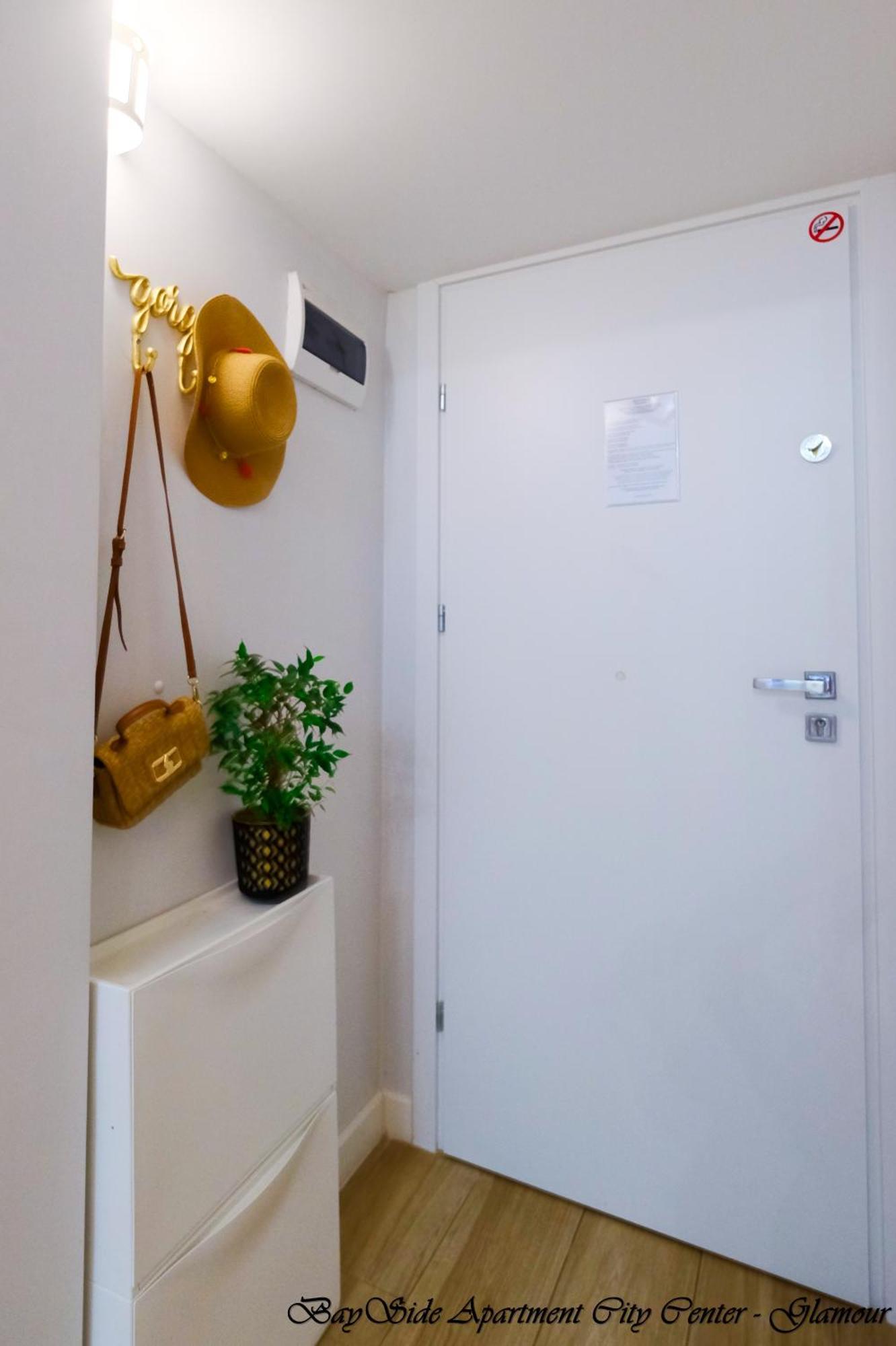 Bayside Apartments City Center กดัญสก์ ภายนอก รูปภาพ